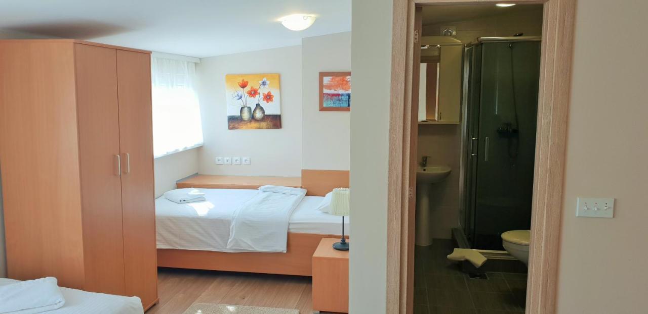 Hotel Topcider Belgrado Esterno foto