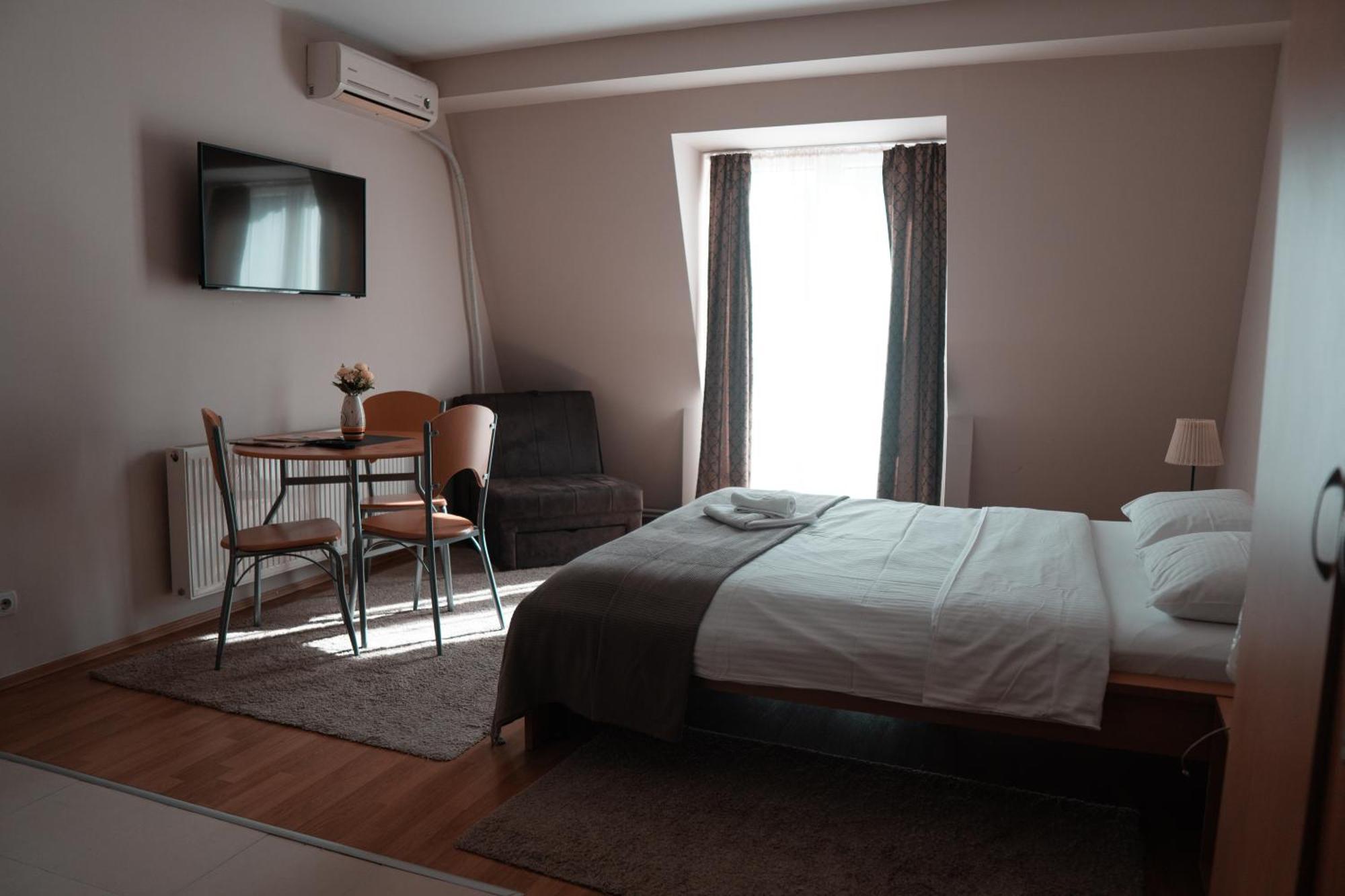 Hotel Topcider Belgrado Esterno foto